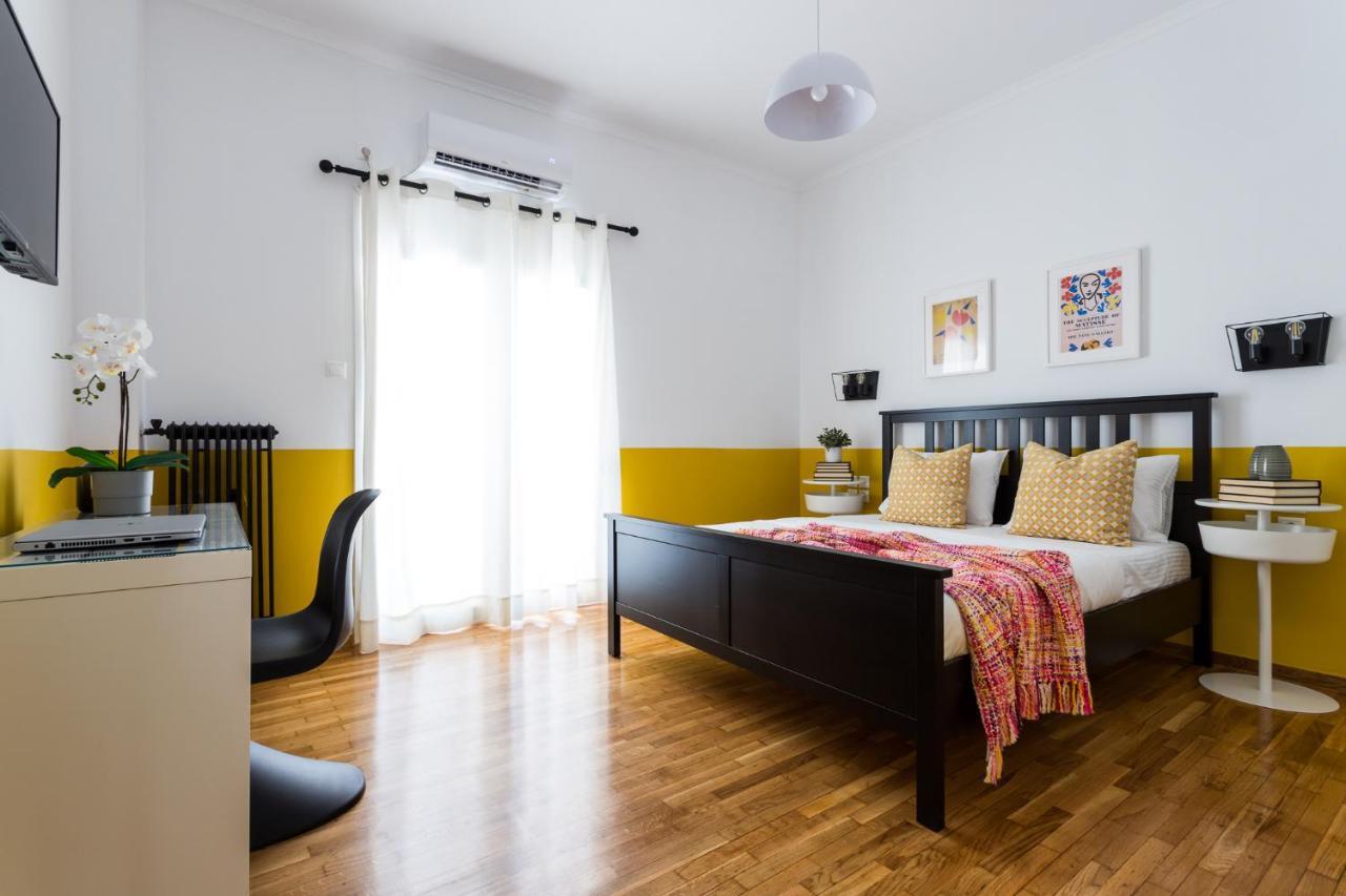 Urban Apartment *